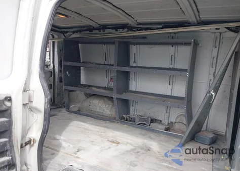 2006 Chevrolet Express Work Van from USA, damaged, VIN 1GCGG25V161251199